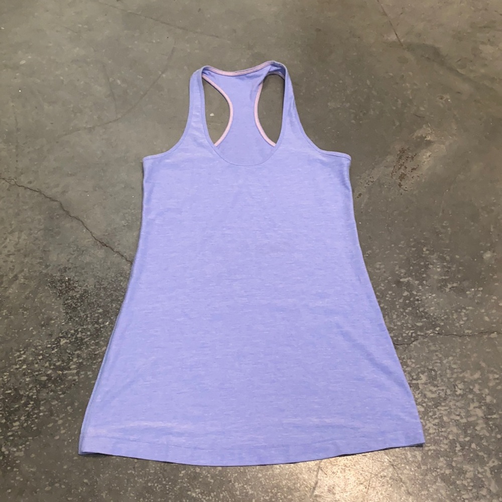 Lululemon tank.